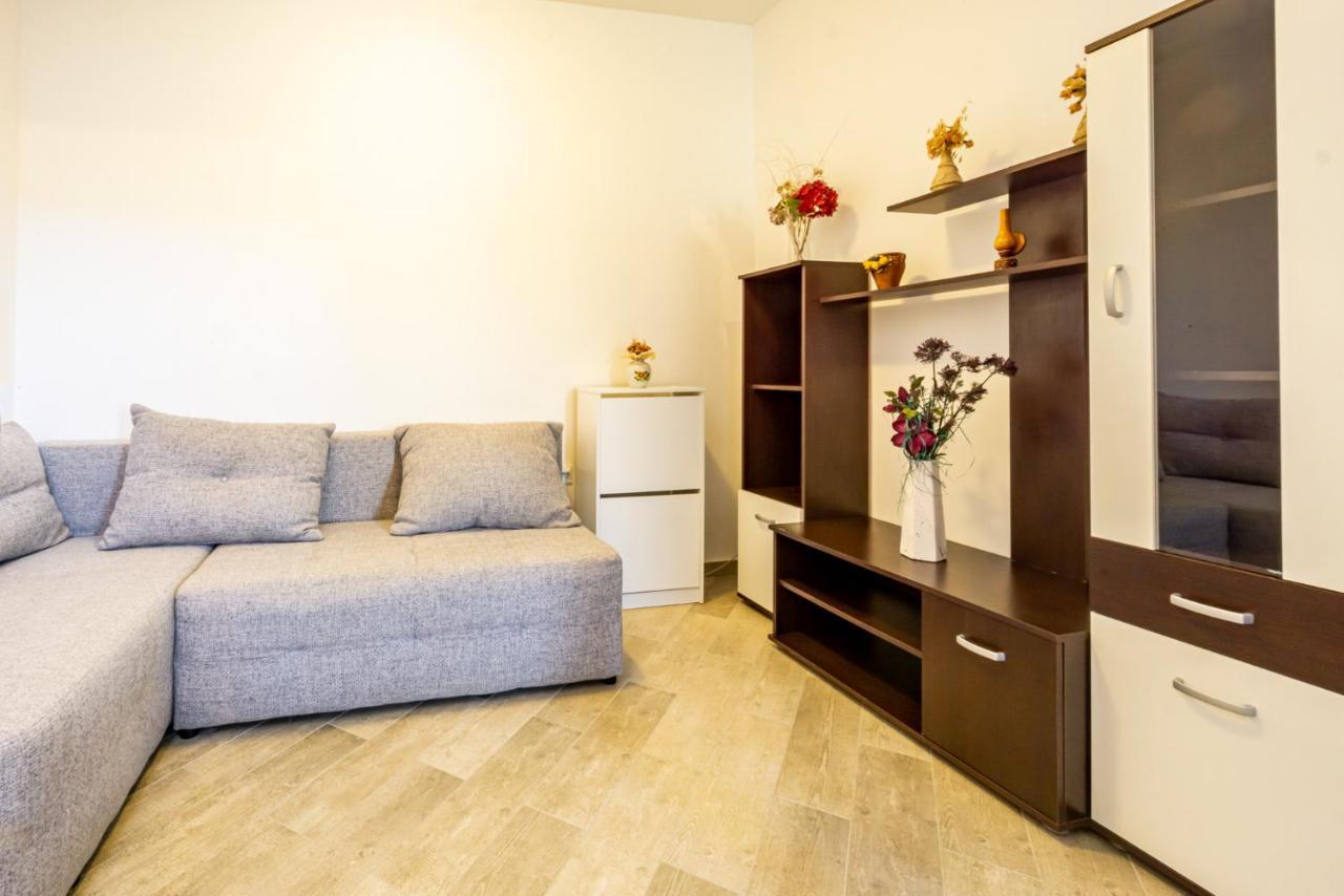 Kob Orog Good Location With Sea Views And Modern Decor Apartment Метайна Екстериор снимка