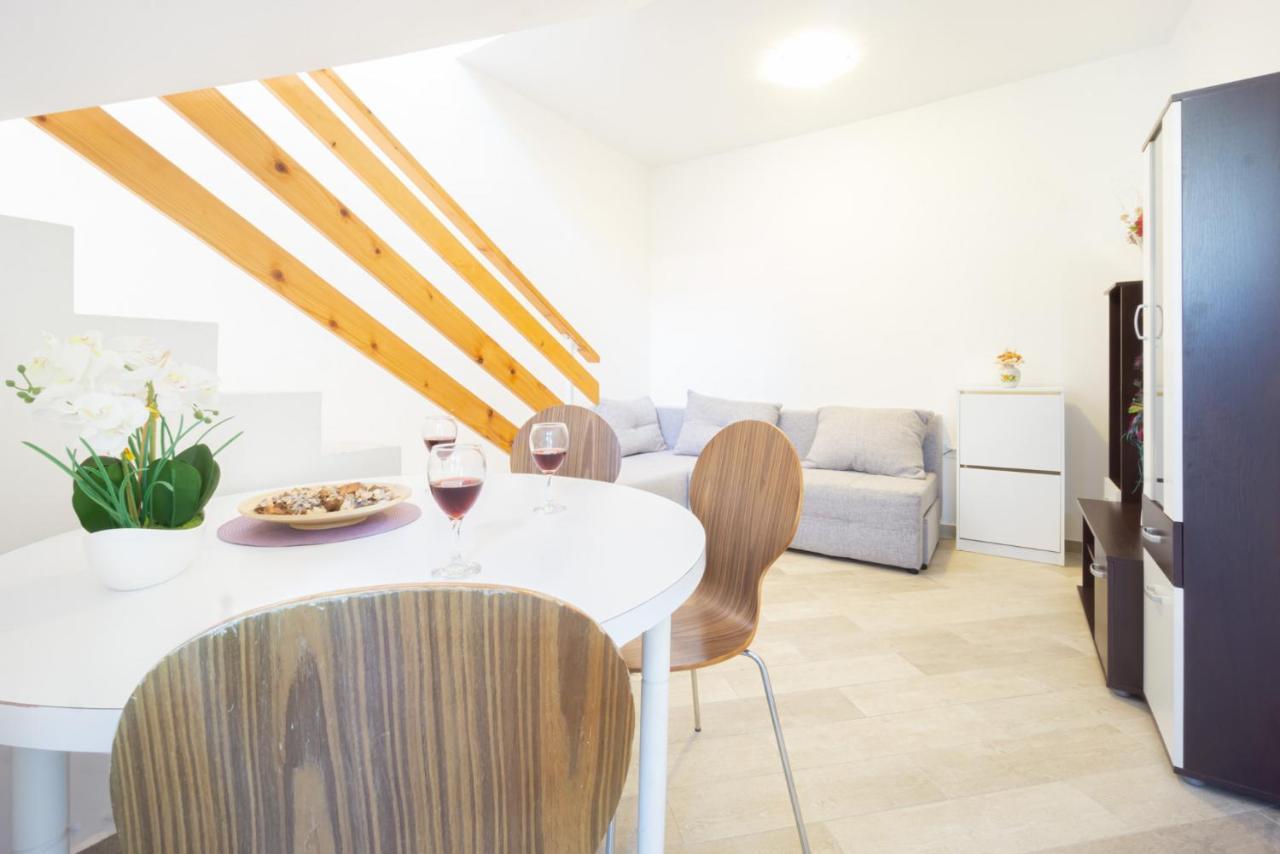 Kob Orog Good Location With Sea Views And Modern Decor Apartment Метайна Екстериор снимка