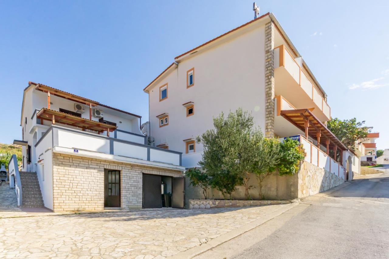 Kob Orog Good Location With Sea Views And Modern Decor Apartment Метайна Екстериор снимка