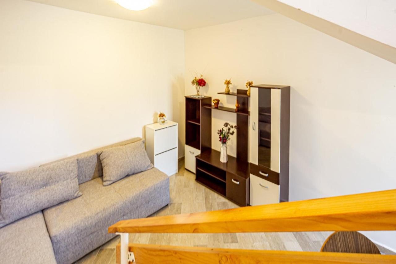 Kob Orog Good Location With Sea Views And Modern Decor Apartment Метайна Екстериор снимка