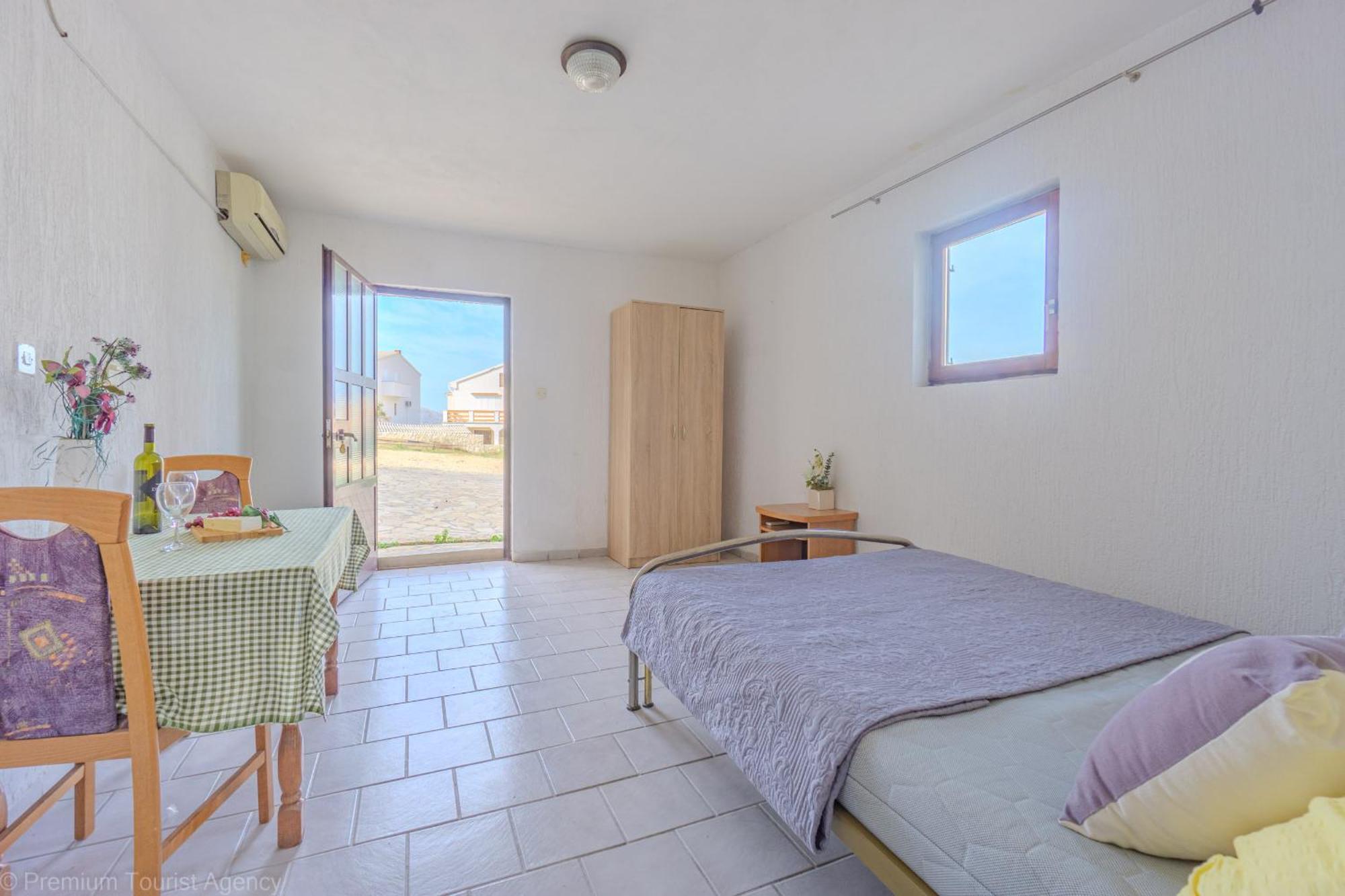 Kob Orog Good Location With Sea Views And Modern Decor Apartment Метайна Екстериор снимка