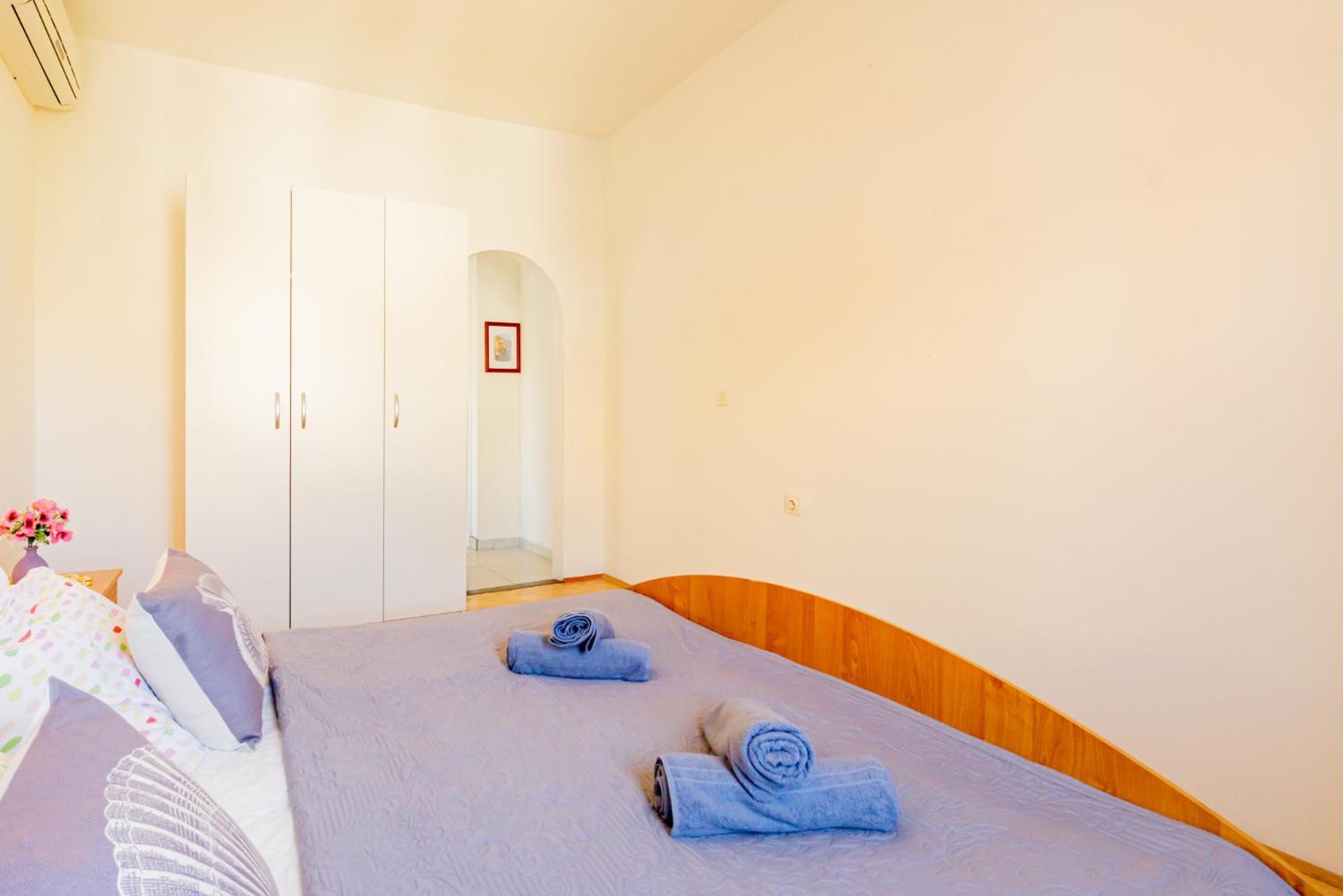 Kob Orog Good Location With Sea Views And Modern Decor Apartment Метайна Стая снимка